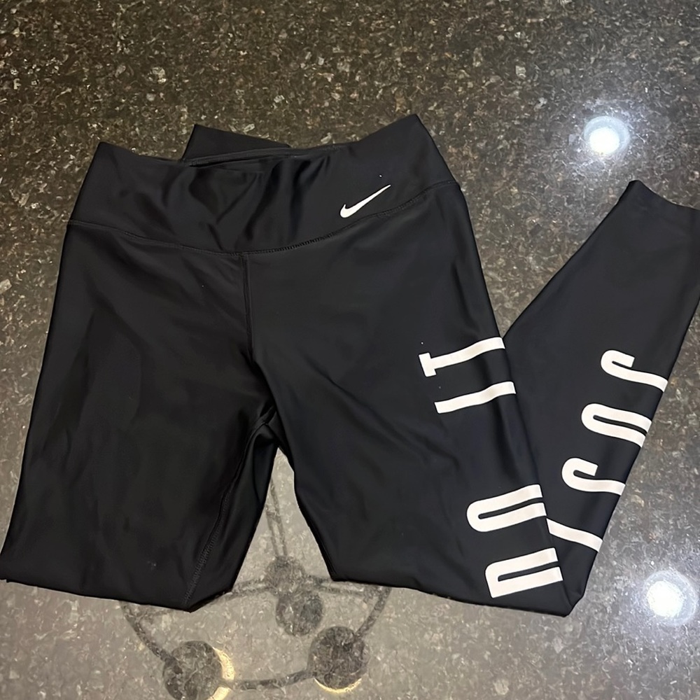 Nike leggings